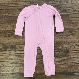 Kyte Baby. 6-12 month zipper romper. Great condition!